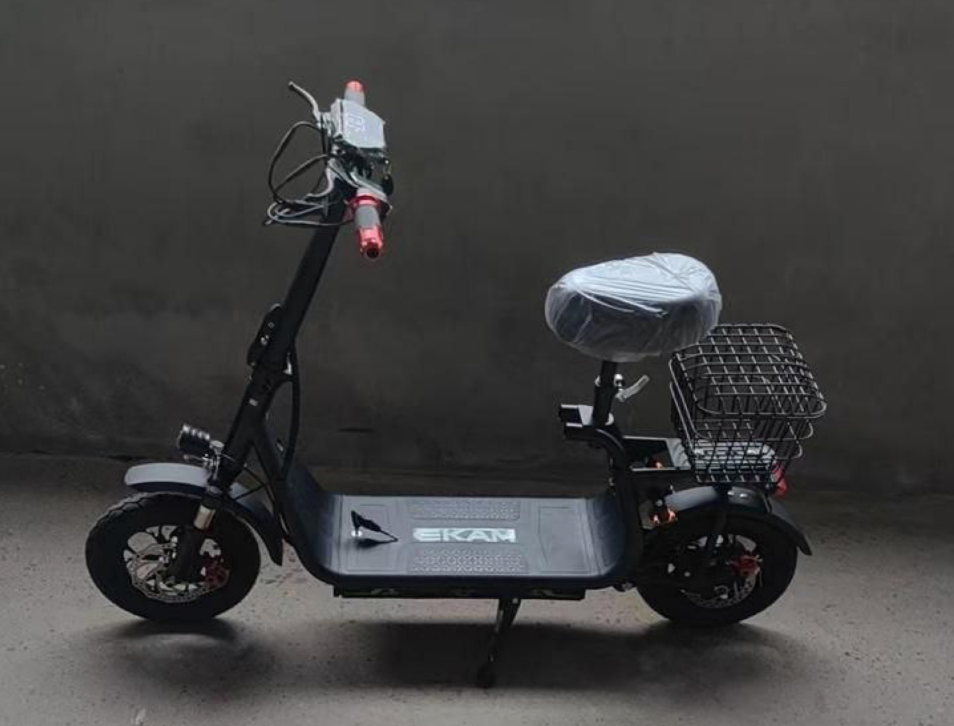 Электросамокат X-Scooter EKAM KM-15+ амортизаторы и корзинка!