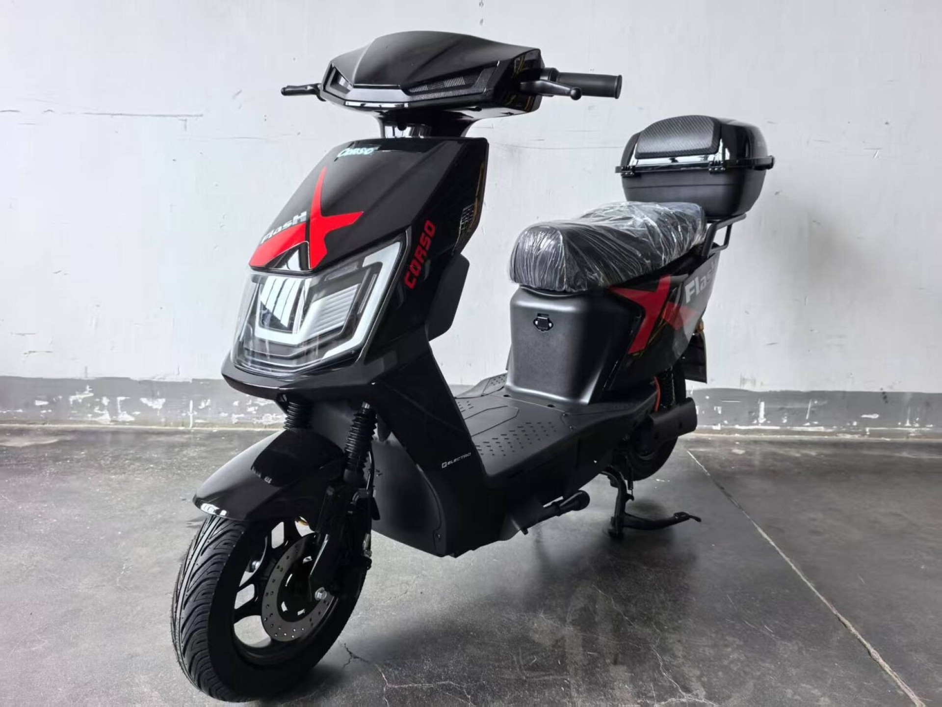 Электроскутер Corso FlashX 1200W графеновый 72V/23Ah — изображение 3