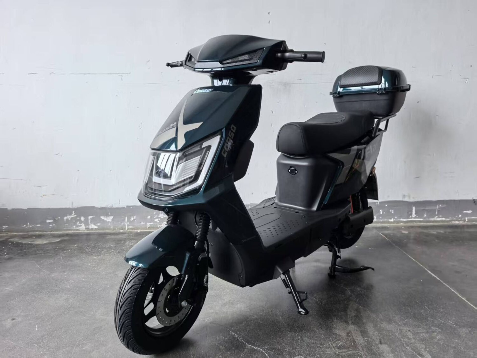 Электроскутер Corso FlashX 1200W графеновый 72V/23Ah — изображение 2